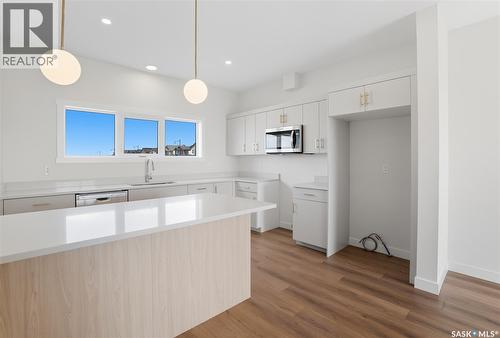 70 Taskamanwa Terrace, Saskatoon, SK - Indoor Photo Showing Kitchen