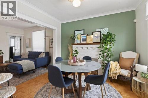 19 Huxley Avenue N, Hamilton, ON - Indoor Photo Showing Dining Room