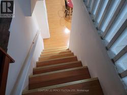 BSMT - 72 RALEIGH CRESCENT  Markham, ON L3R 4W5