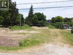 259 OAKHILL Drive  Brantford, ON N3T 5L7