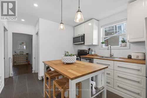 494 Upper Wentworth Street, Hamilton, ON - Indoor Photo Showing Kitchen