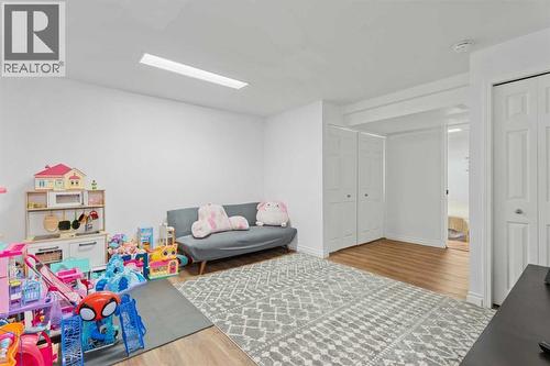 242 Elgin Place Se, Calgary, AB - Indoor Photo Showing Other Room