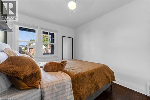 177 Houghton Avenue S, Hamilton, ON - Indoor Photo Showing Bedroom