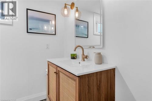 177 Houghton Avenue S, Hamilton, ON - Indoor