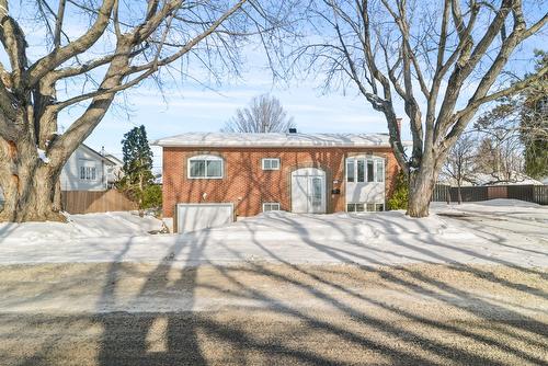 2401 Rue Joliette  Longueuil (Le Vieux-Longueuil), QC J4L 2M8