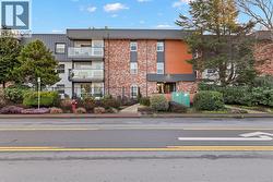 206 1725 Cedar Hill Cross Rd  Saanich, BC V8P 2P8