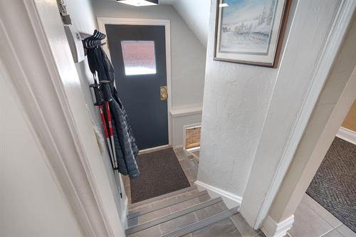 16 Linden Ave, Winnipeg, MB 