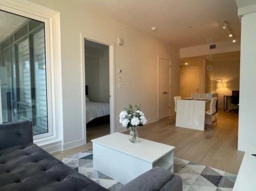 Salon - 1609-1288 Rue St-Antoine O., Montréal (Ville-Marie), QC - Indoor