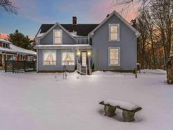 607 St.George Street  Annapolis Royal, NS B0S 1A0