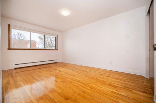 Chambre à coucher principale - 8502 Rue Chauveau, Montréal (Saint-Léonard), QC - Indoor Photo Showing Other Room