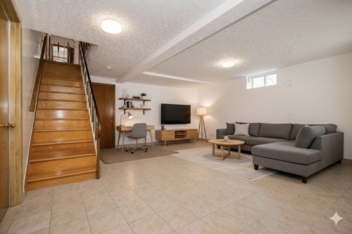 Salle de jeux - 8502 Rue Chauveau, Montréal (Saint-Léonard), QC - Indoor