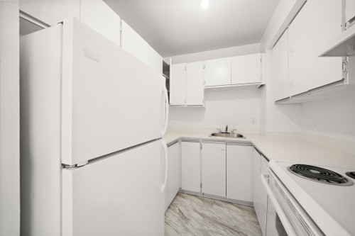 Cuisine - 403C-11750 Boul. De Pierrefonds, Montréal (Pierrefonds-Roxboro), QC - Indoor Photo Showing Kitchen