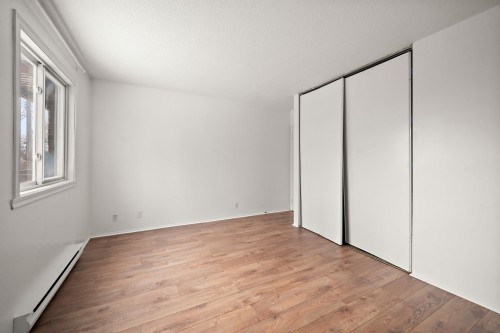 Chambre à coucher - 208C-11750 Boul. De Pierrefonds, Montréal (Pierrefonds-Roxboro), QC - Indoor Photo Showing Other Room