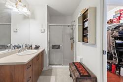 Ensuite bathroom - 
