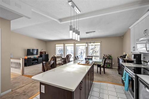 134 Nutley Cir, Winnipeg, MB 