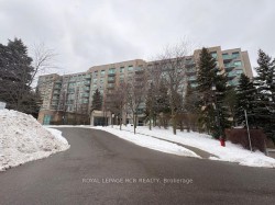 425-3 Ellesmere Street  Richmond Hill, ON L4B 4N2