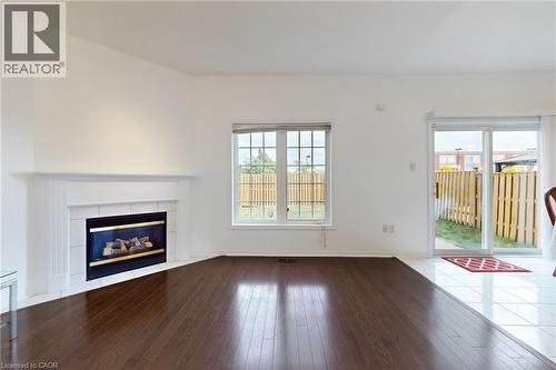 6509 Valiant Heights, Mississauga, ON - Indoor Photo Showing Living Room With Fireplace