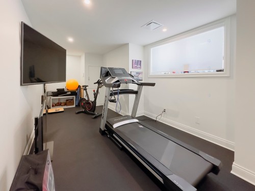 Salle d'exercice - 41 Rue Lakeshore, Beaconsfield, QC - Indoor Photo Showing Gym Room