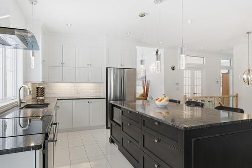 Cuisine - 1377 Ch. Gémont, Saint-Adolphe-D'Howard, QC - Indoor Photo Showing Kitchen With Upgraded Kitchen