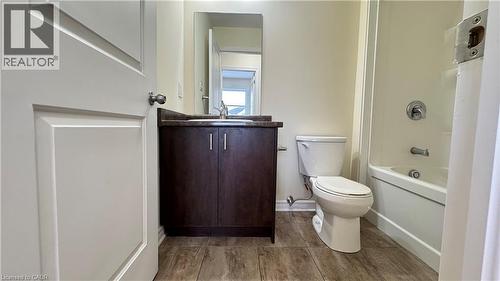1357 Michael Circle, London, ON - Indoor Photo Showing Bathroom