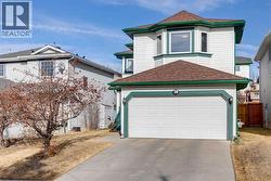 70 Tuscarora Close NW  Calgary, AB T3L 2E2