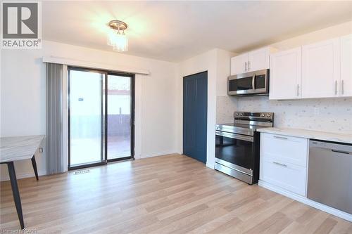 67 Elford Crescent, Hamilton, ON - Indoor Photo Showing Kitchen