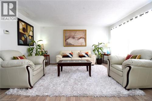 67 Elford Crescent, Hamilton, ON - Indoor Photo Showing Living Room