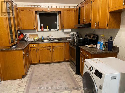 170 Gracefield Avenue, Toronto, ON - Indoor Photo Showing Kitchen With Double Sink