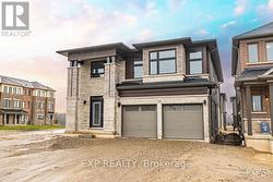 238 LONG BOAT RUN W  Brantford, ON N3T 0X1