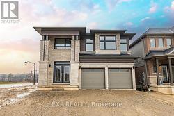 238 LONG BOAT RUN W  Brantford, ON N3T 0X1