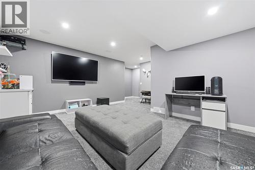 222 Newton Link, Saskatoon, SK - Indoor