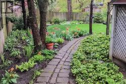 SUMMER BACK WALKWAY - 