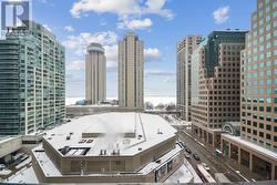 1111 - 33 BAY STREET  Toronto, ON M5J 2Z3