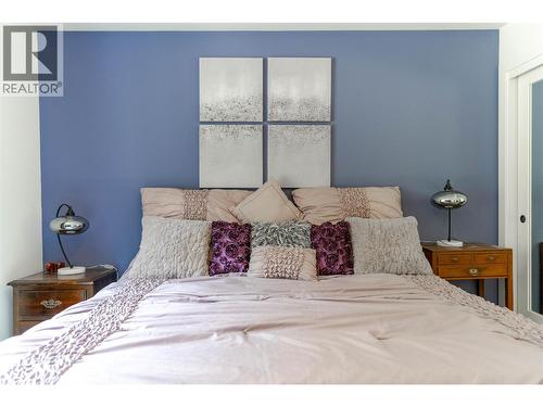 4165 93 Highway, Grasmere, BC - Indoor Photo Showing Bedroom