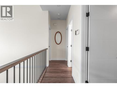 8909 Cherry Lane, Coldstream, BC - Indoor Photo Showing Other Room