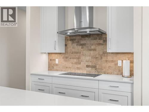 8909 Cherry Lane, Coldstream, BC - Indoor Photo Showing Kitchen