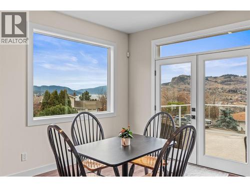 8909 Cherry Lane, Coldstream, BC - Indoor Photo Showing Dining Room