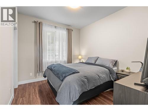 8909 Cherry Lane, Coldstream, BC - Indoor Photo Showing Bedroom