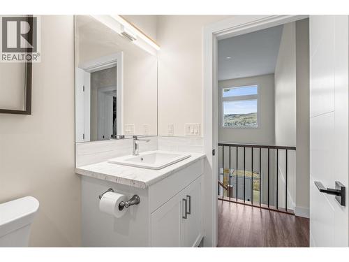 8909 Cherry Lane, Coldstream, BC - Indoor Photo Showing Bathroom