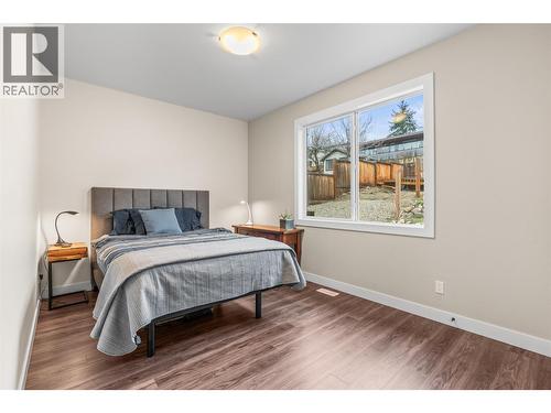 8909 Cherry Lane, Coldstream, BC - Indoor Photo Showing Bedroom