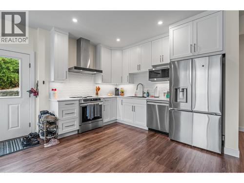 8909 Cherry Lane, Coldstream, BC - Indoor Photo Showing Kitchen With Upgraded Kitchen