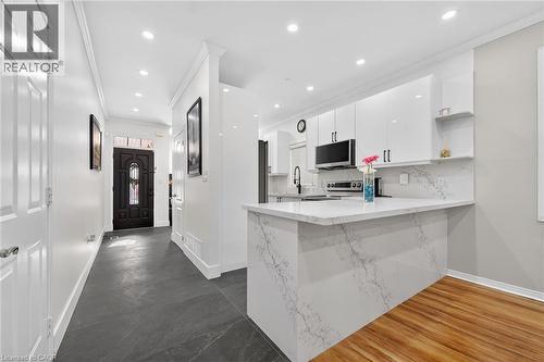 33 Panorama Way, Hamilton, ON - Indoor