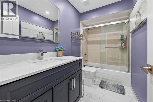 33 Panorama Way, Hamilton, ON - Indoor Photo Showing Bathroom