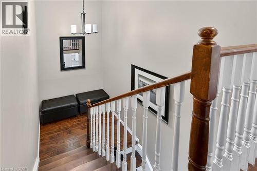 33 Panorama Way, Hamilton, ON - Indoor Photo Showing Other Room