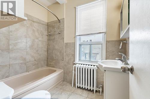 Second Floor Apartment 3 - 1160 Dufferin Street, Toronto, ON - Indoor Photo Showing Bathroom