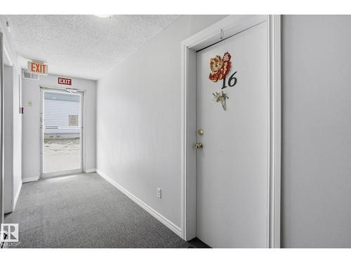 #16B 18305 89 Av Nw, Edmonton, AB - Indoor Photo Showing Other Room