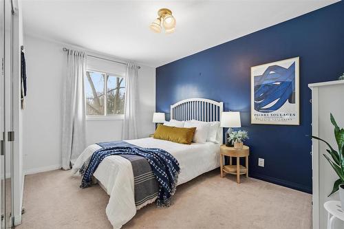 3 Golden Willow Crescent, Winnipeg, MB - Indoor Photo Showing Bedroom