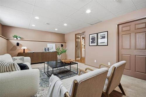 3 Golden Willow Crescent, Winnipeg, MB - Indoor
