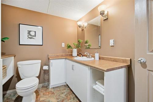 3 Golden Willow Crescent, Winnipeg, MB - Indoor Photo Showing Bathroom