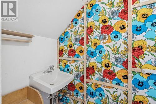 839-841 Gerrard Street E, Toronto, ON 